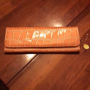 NWOT unique clutch